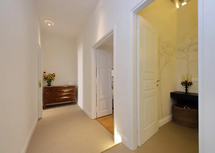 Treasurerome Quattro Fontane Deluxe Apartment *